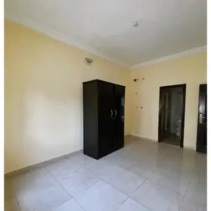 1 Bedroom Apartment image 3