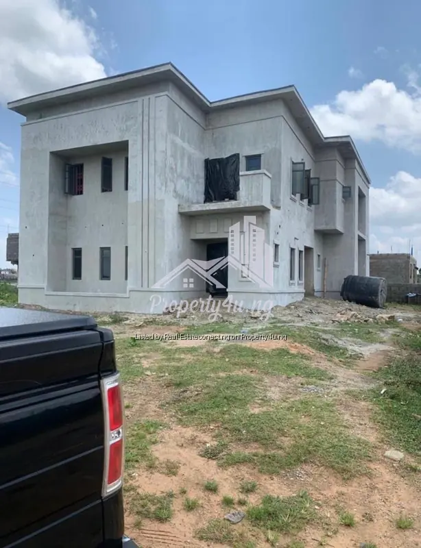5 Bedroom Duplex