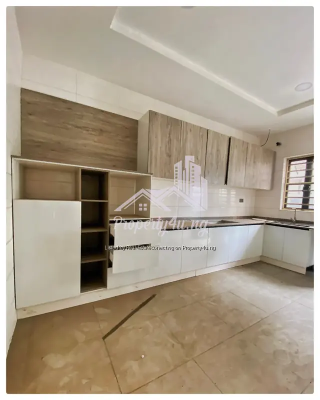 4 Bedroom Terrace Duplex