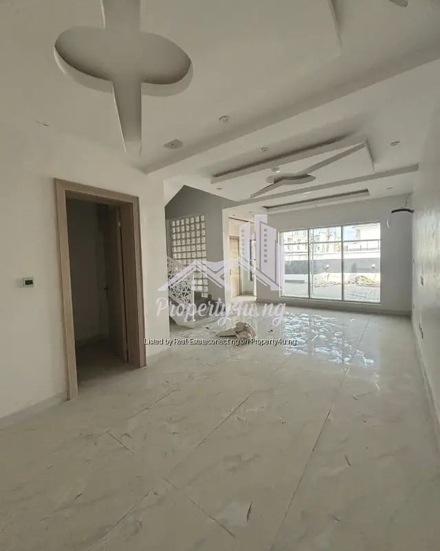 5 Bedroom Terrace Duplex