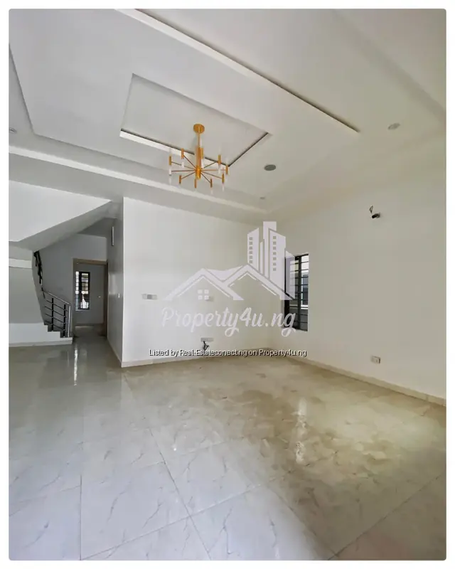 4 Bedroom Duplex