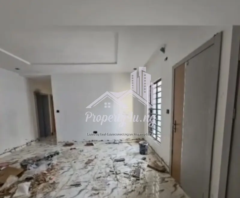 Brand New 3 Bedroom Flat.
