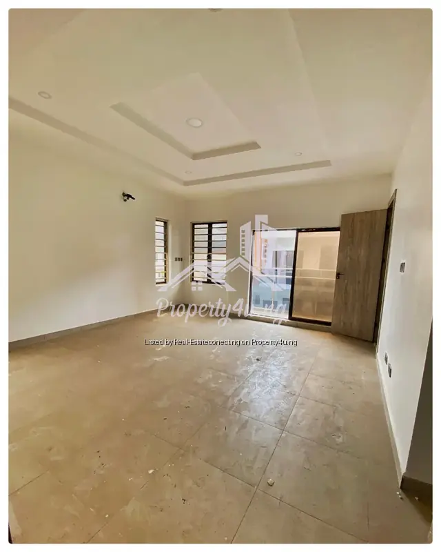 4 Bedroom Terrace Duplex