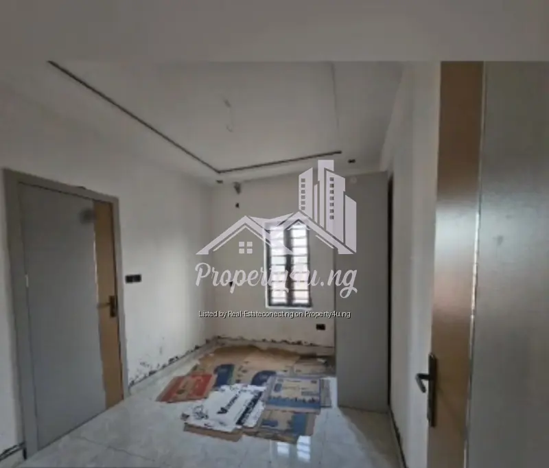 Brand New 3 Bedroom Flat.