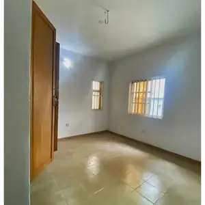3 Bedroom Apartment image 4