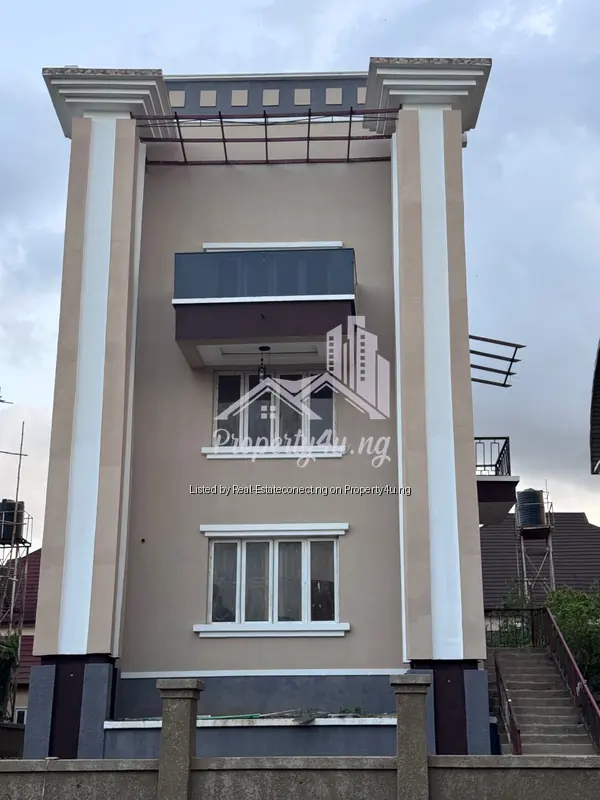 5 Bedroom Duplex