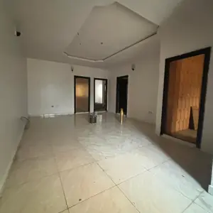 3 Bedroom Apartment image 2