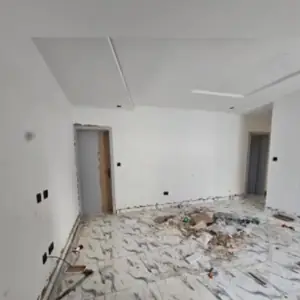 Brand New 3 Bedroom Flat. image 5