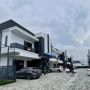 4 Bedroom Duplex
